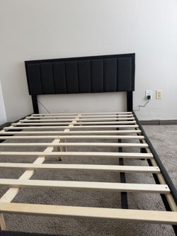 Bed Frame New Queen Size