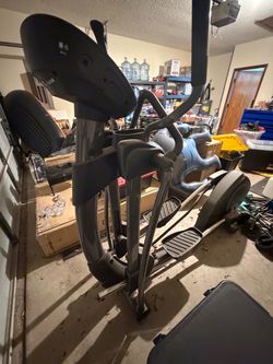 SportsArt Elliptical Trainer with NFC Console