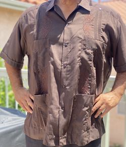 Men Guayavera  Brand New Chocolate Brown