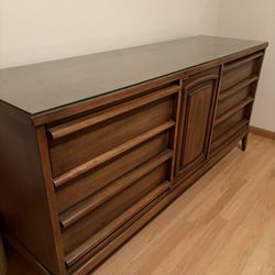 Mid century Modern Furniture 