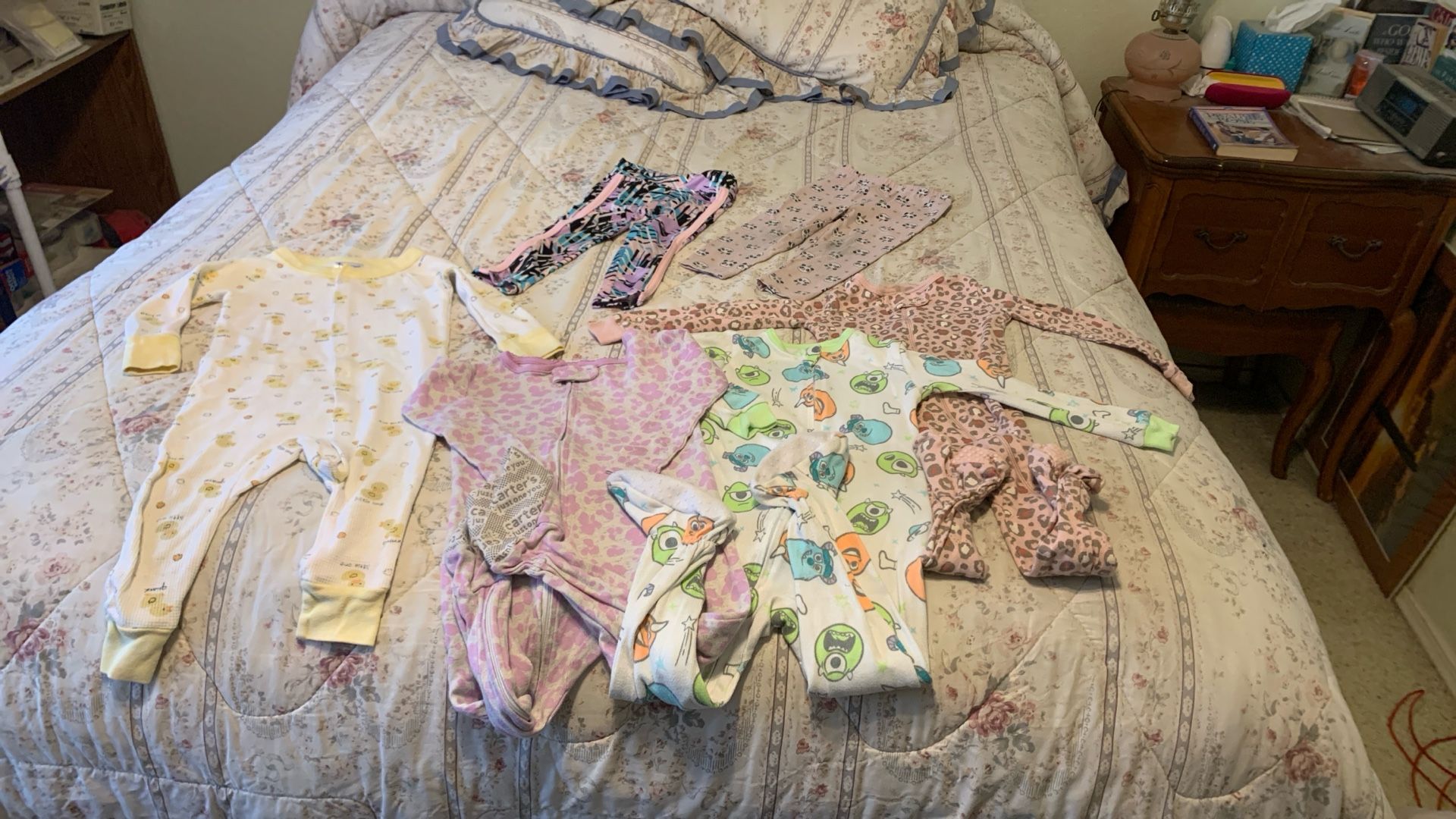 18 Months- Sleepers Bundle $7.00. Chino, Ca