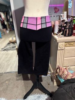 Lululemon reversible double-sided Capri pants