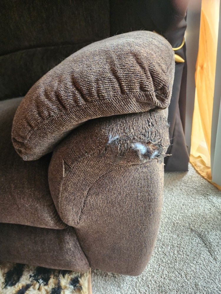 Recliner Sofa from American Signiture.