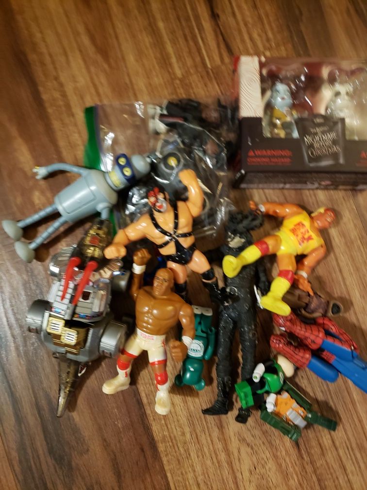 Vintage 80s 90s action figures transformers wwe spider man