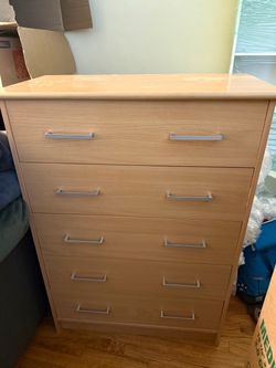 5 Drawer Dresser Light brown color