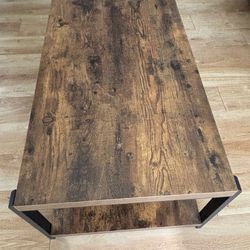 Excefur Coffee/center Table - Rustic Brown