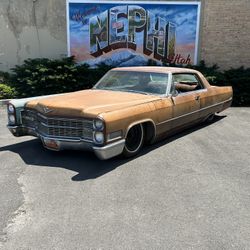 1966 Cadillac Coupe Deville