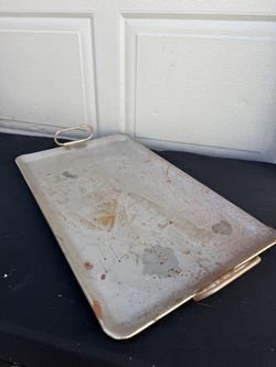 22”x13” Stove Top Metal Griddle With Two Handles Great For Camping Or Food Cart  Will meet for pickup at grocery outlet parking 8620 sw hall blvd Beav