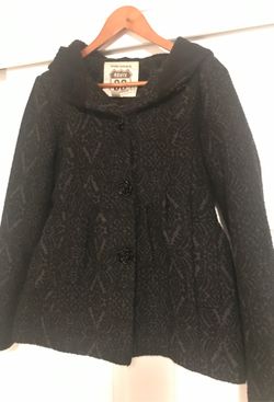 🧣Women’s black coast size M new condition🧣