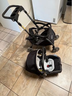 Car seat with stroller. Comes with 2 bases