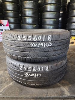 255 60R 18 KUMHO CRUGEN HP71 TIRES 2556018 USED TIRES (PAIR) MOUNT BALANCE INCLUDED