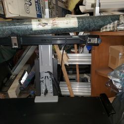 Dual Monitor Lift