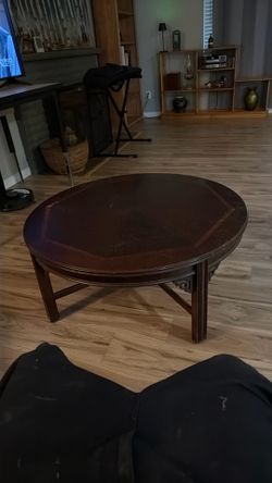 Round Coffee Table 