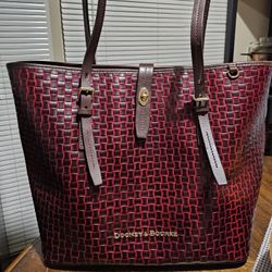 Dooney & Bourke Tote Bag