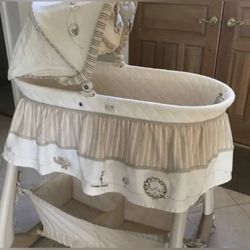 Baby bassinet with storage Basket