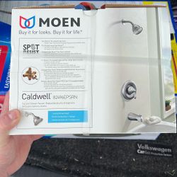 Moen Tub And Shower Faucet Set