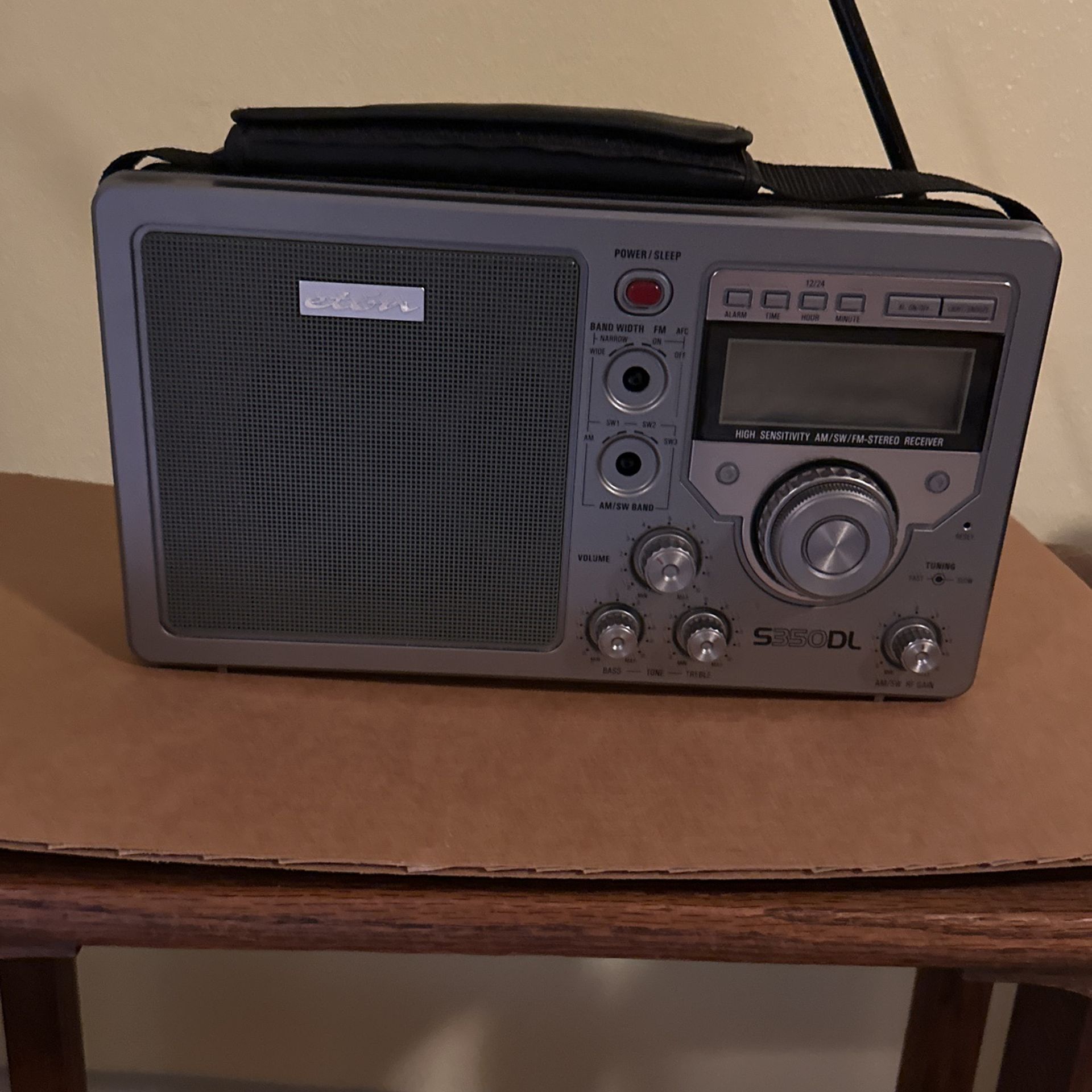 EATON S350DL Shortwave AM/FM Stereo SW1/SW2/SW3 Receiver Radio