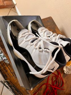 Air Jorden’s 11 retro size 9 1/5