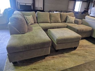 Brand New Byers Market Cody Bora Flax 3pc Sectional Sofa (In stock in Flax and Granite)
