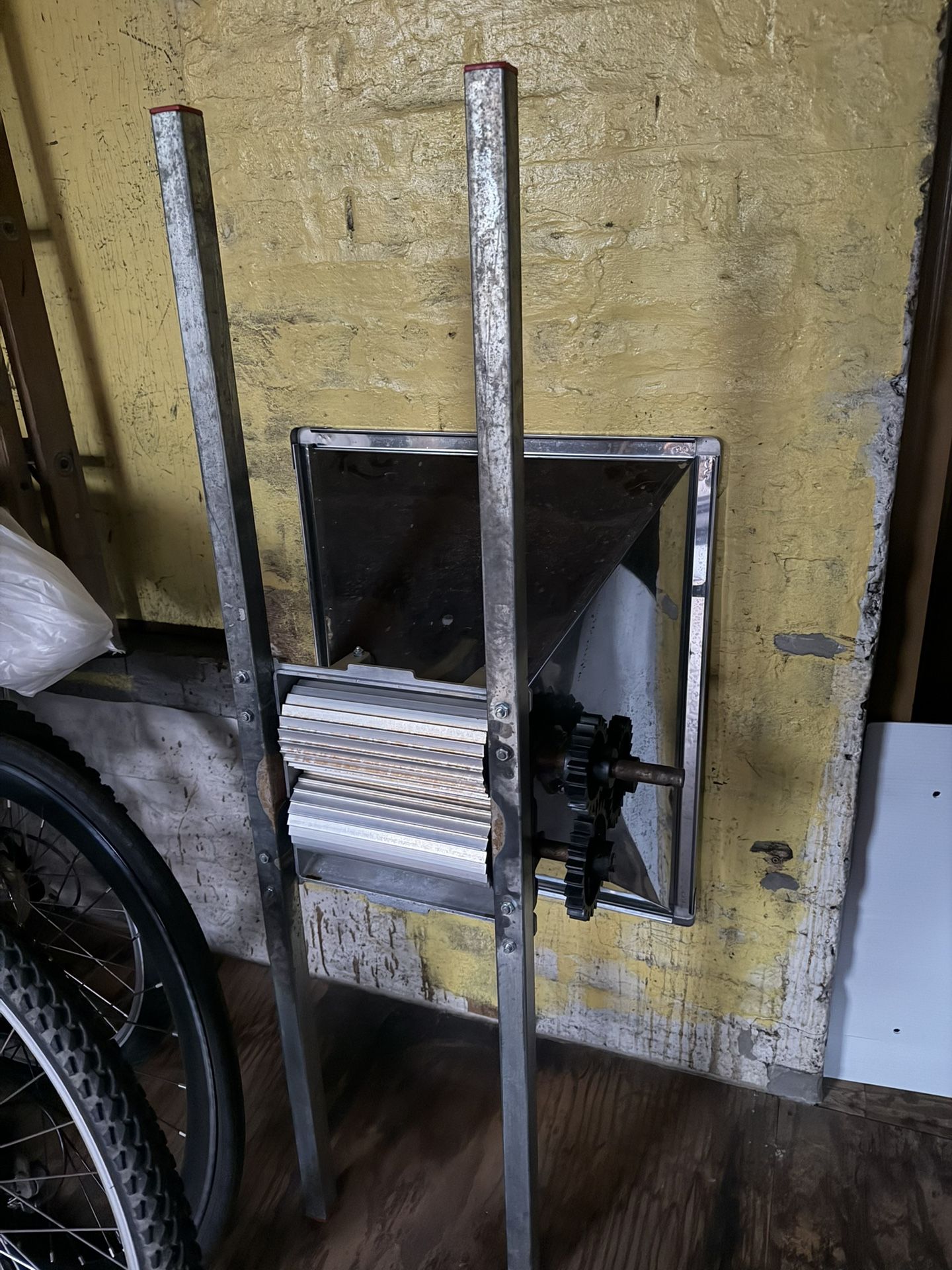 Grape crusher For Wine Making