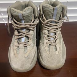 Yeezy Desert Boot :rock Size 9.5