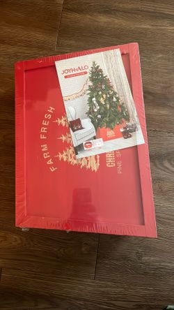 Christmas tree collar