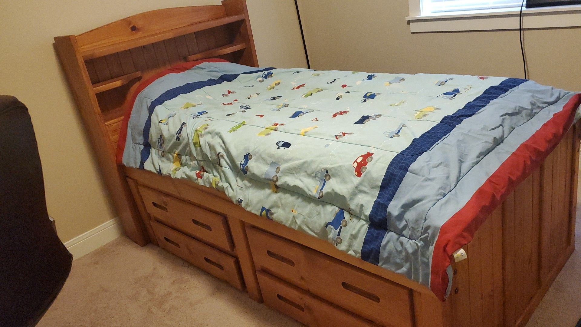 Twin bed