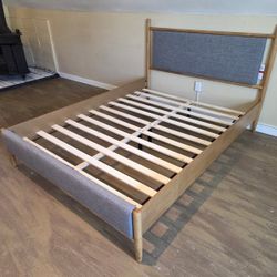 Birch Queen Platform Bed 