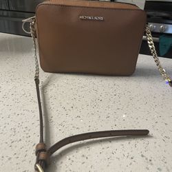 Michael Kors Purse 80$