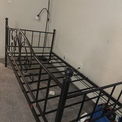 Twin-Daybed-Frame-Metal Sofa-Bed