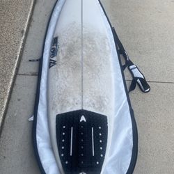 JS Monsta Surfboard 6’ 1”