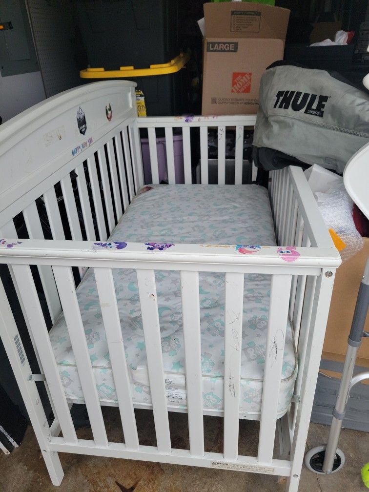 Baby Crib $20