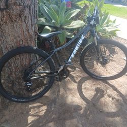 26in Trek 