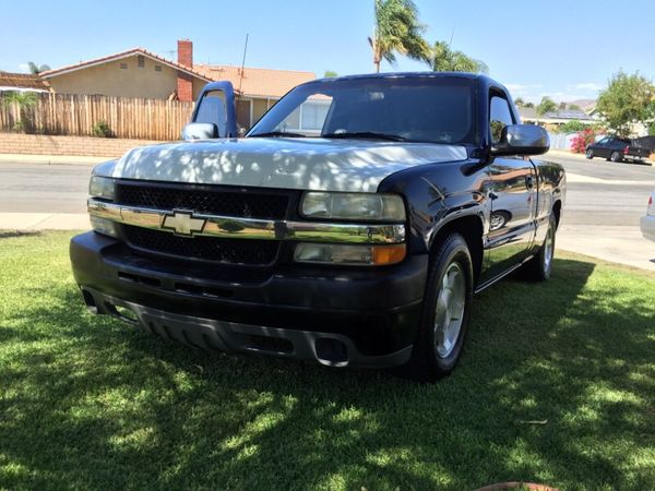 99-02 HD z71 front end ,hood ,grill, complete bumper no ...
