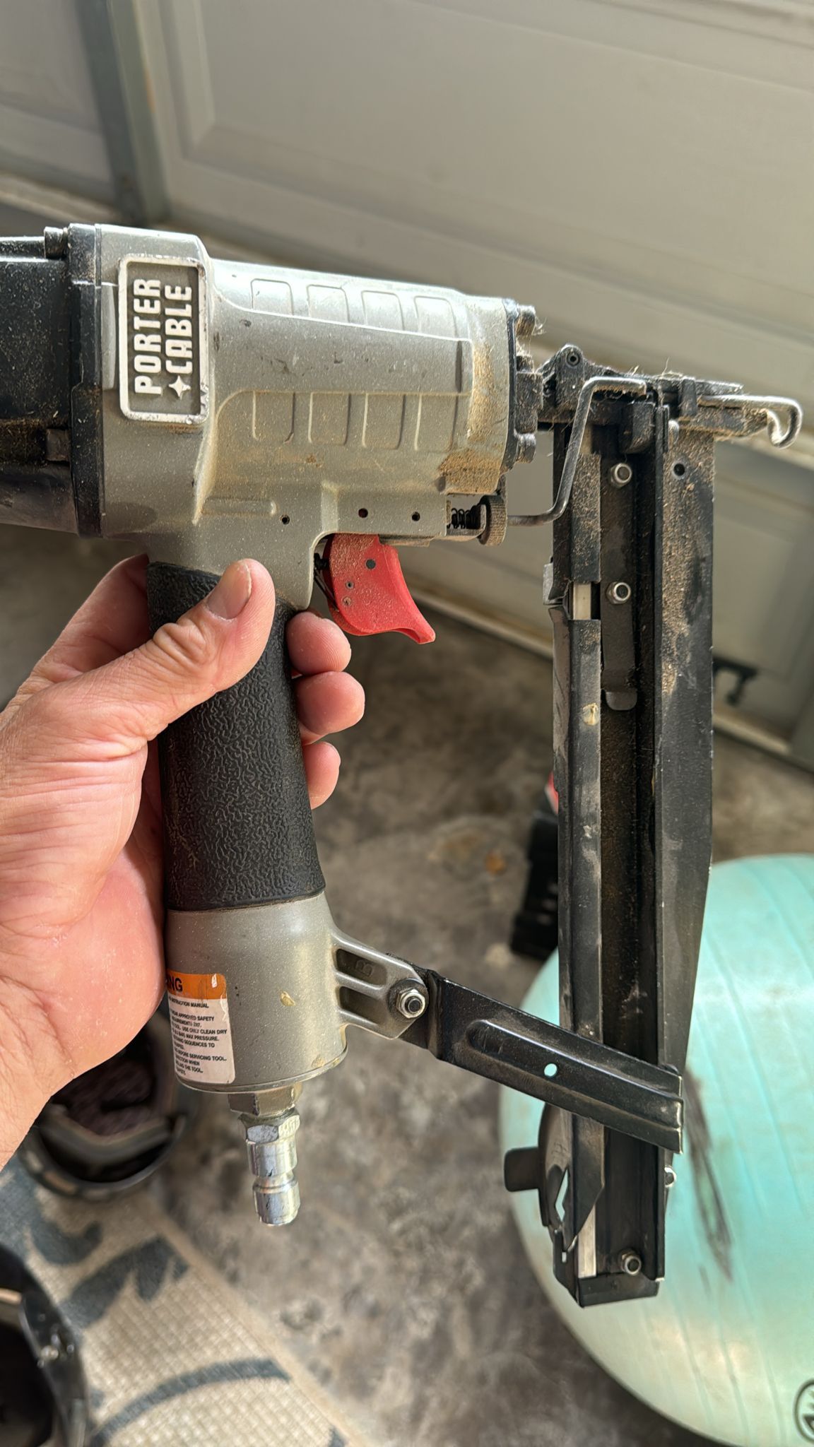Pistola De Clavo Fino USADA