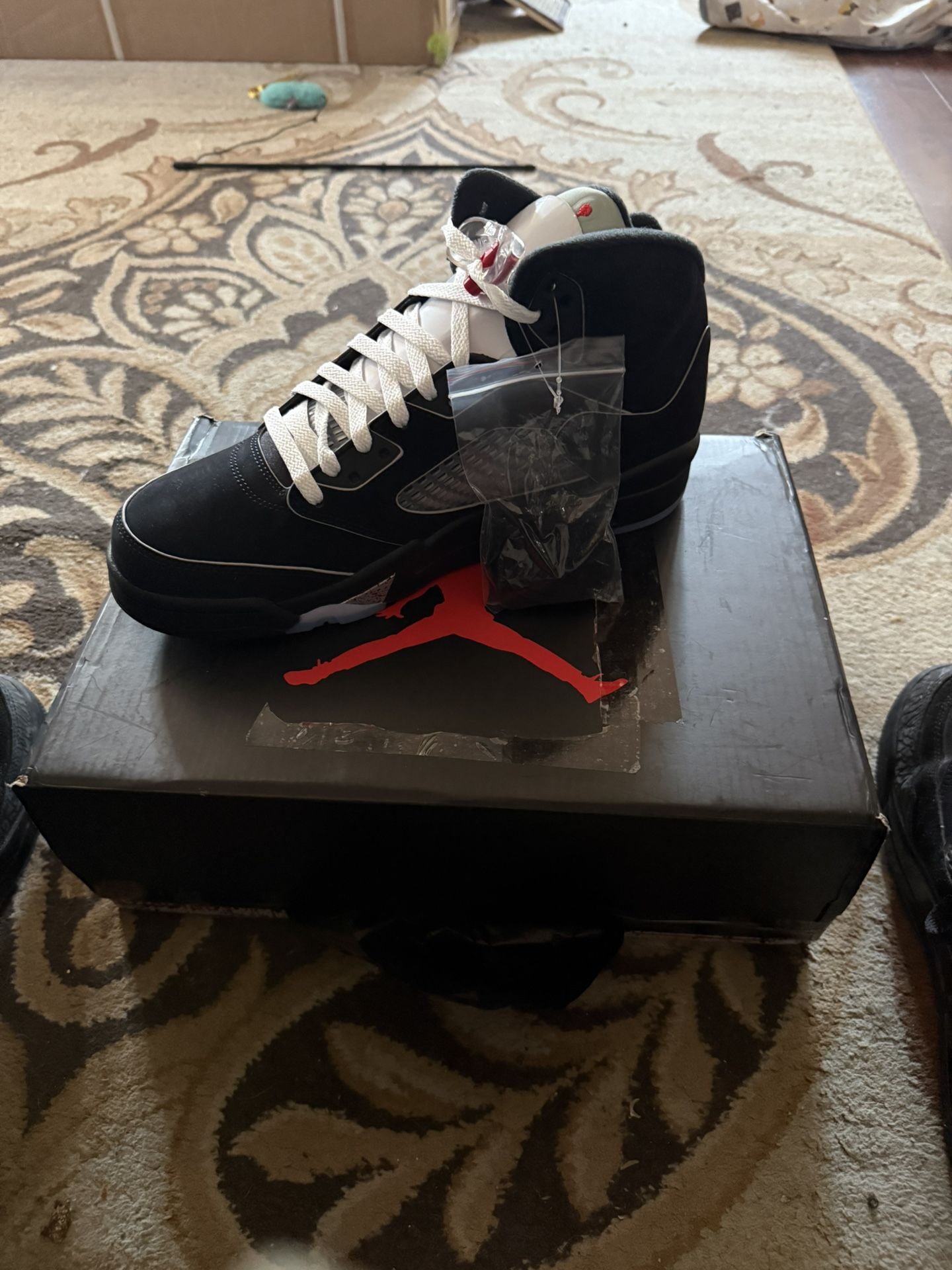 All Brand new , Fire shoes.