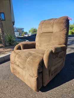 NEW RECLINER CHAIR BY BEST