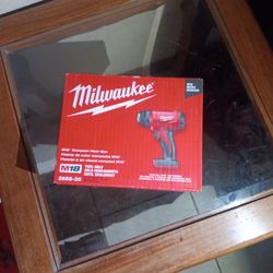 Milwaukee m eighteen heating gun