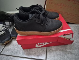 HEELYS