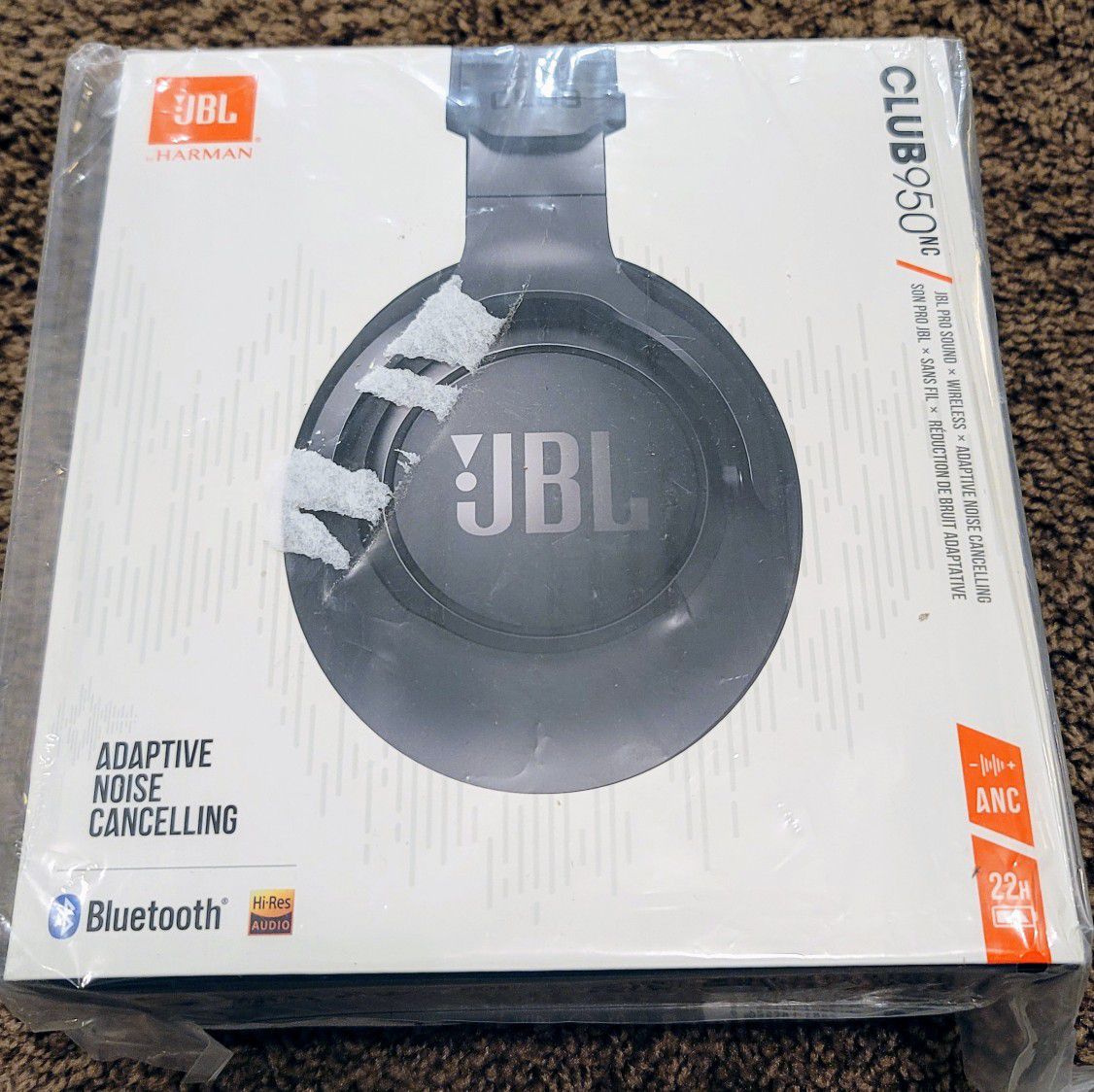 JBL Club 950NC - Active Noise Cancelling Wireless Headphones - Brand New