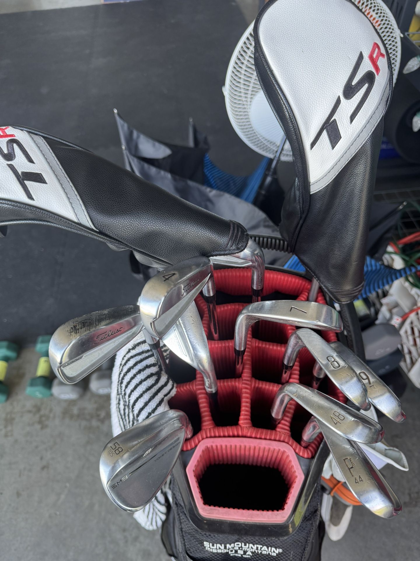 Titleist Set 3wood, Hybrid, T-150 Irons, Sm-9 Wedges