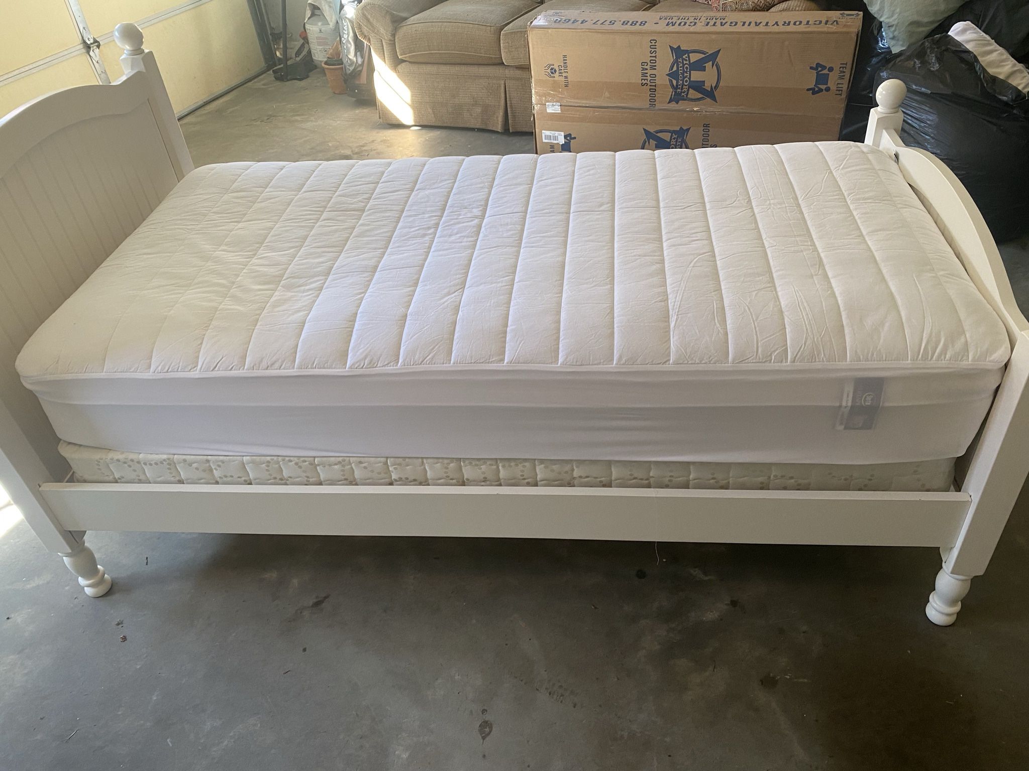 Pottery Barn Twin, Mattress And Box Springs for Sale in Canton, GA