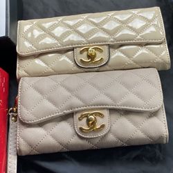 Wallet/ Crossbody /wrislet Beautiful 💖👛👛