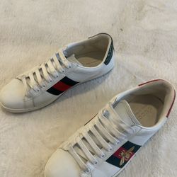 Gucci Ace Sneakers – Classic Bee Embroidery 🐝