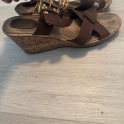 Brown Wedges