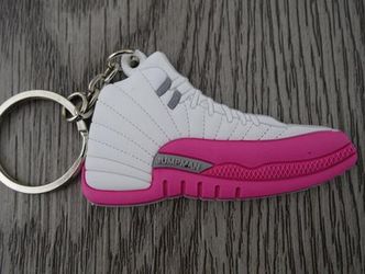 FLAT SILICON SNEAKER KEYCHAIN JORDAN 12 - VALENTINE'S DAY