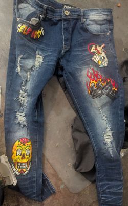Graphic Distressed Skinny Jeans