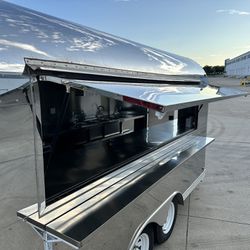 2024 KITCHEN FOOD TRAILER, FINANCING AVAILABLE