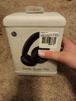 Black Beats Studio Pros by Dr.Dre