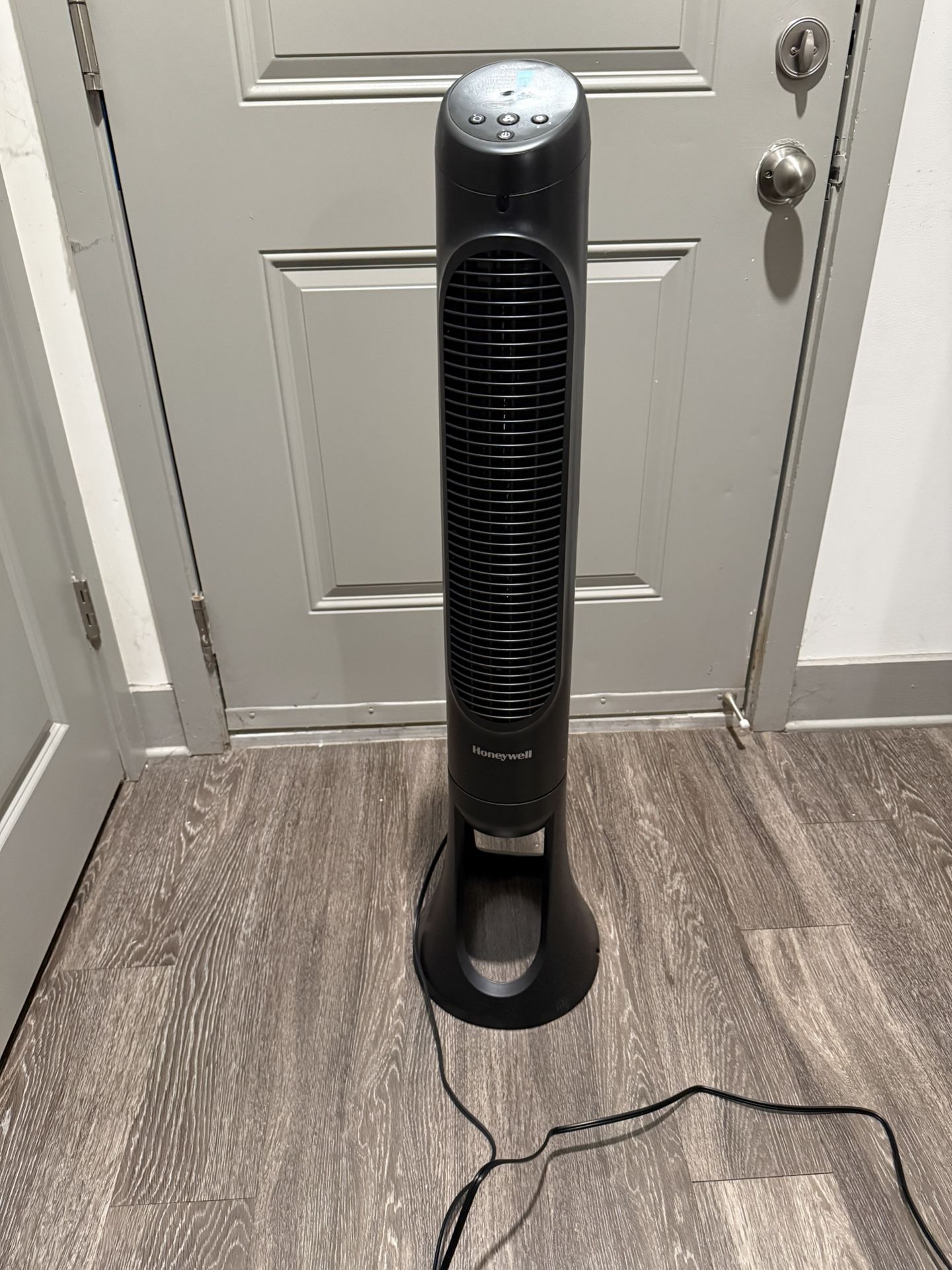 Honeywell QuietSet Tower Fan – Excellent Condition – $35